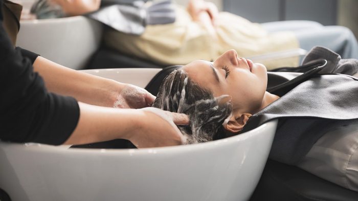 Daftar harga perawatan rambut di salon